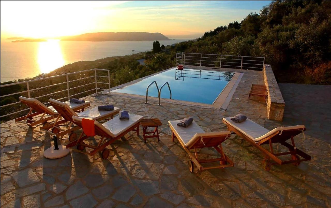 Villa Malena Glossa Bagian luar foto