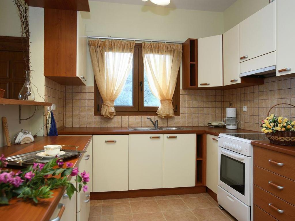 Villa Malena Glossa Bagian luar foto
