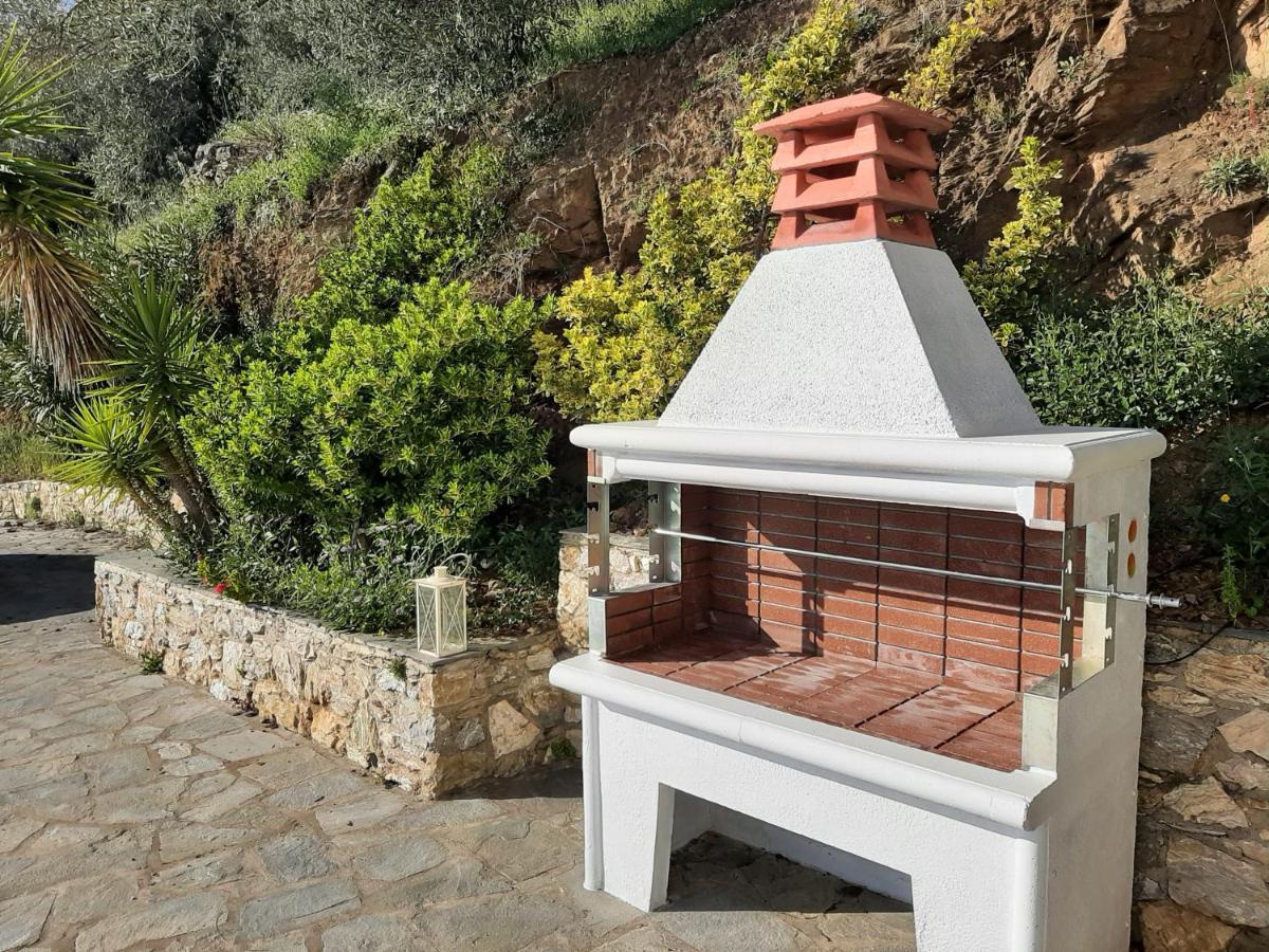 Villa Malena Glossa Bagian luar foto