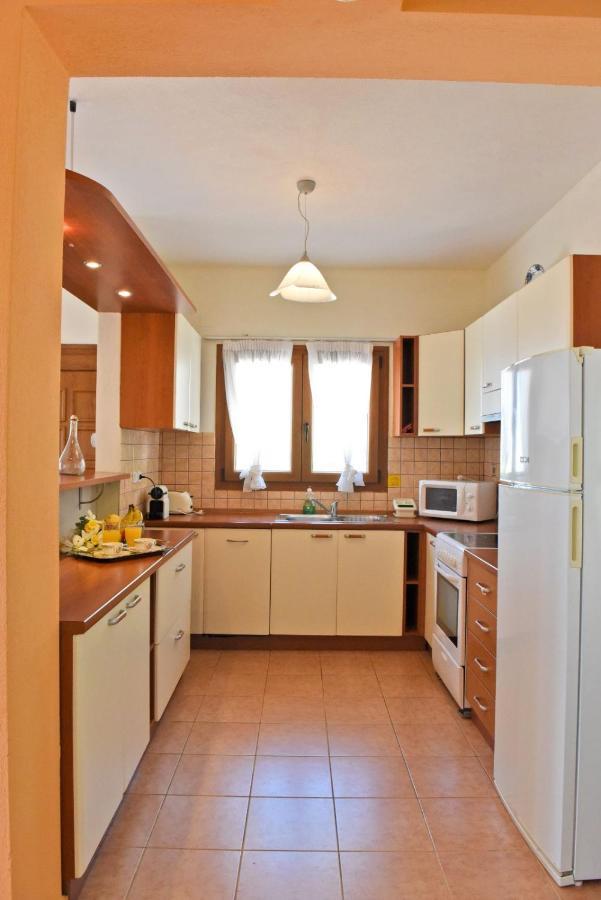 Villa Malena Glossa Bagian luar foto