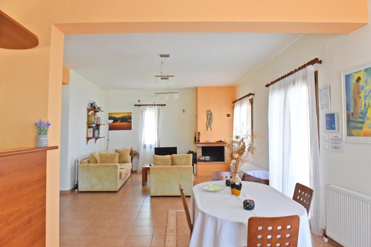 Villa Malena Glossa Bagian luar foto